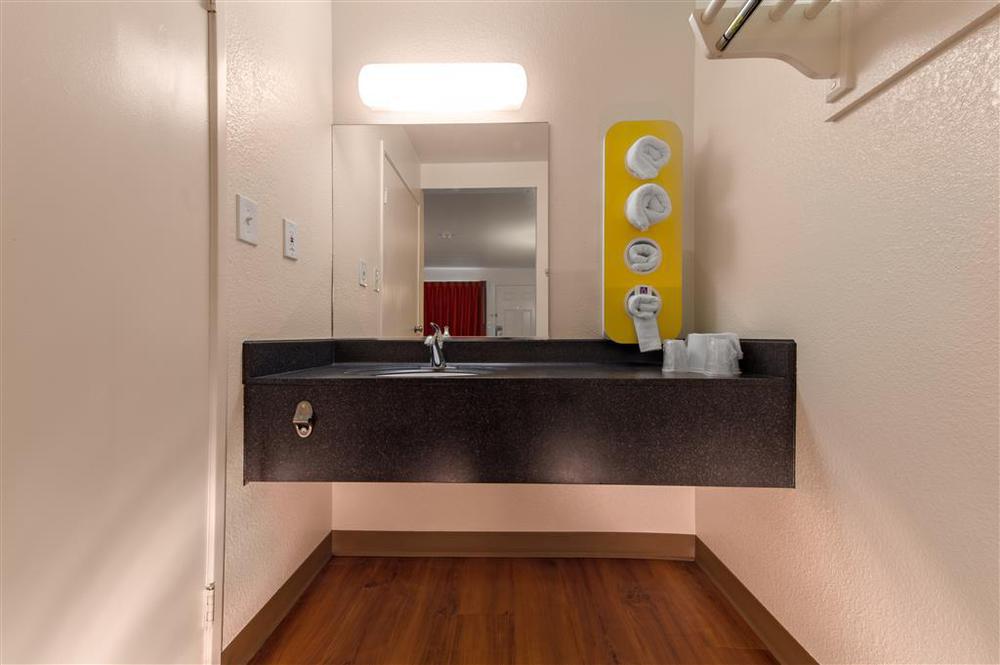 Motel 6-Southington, Ct - Hartford Room photo